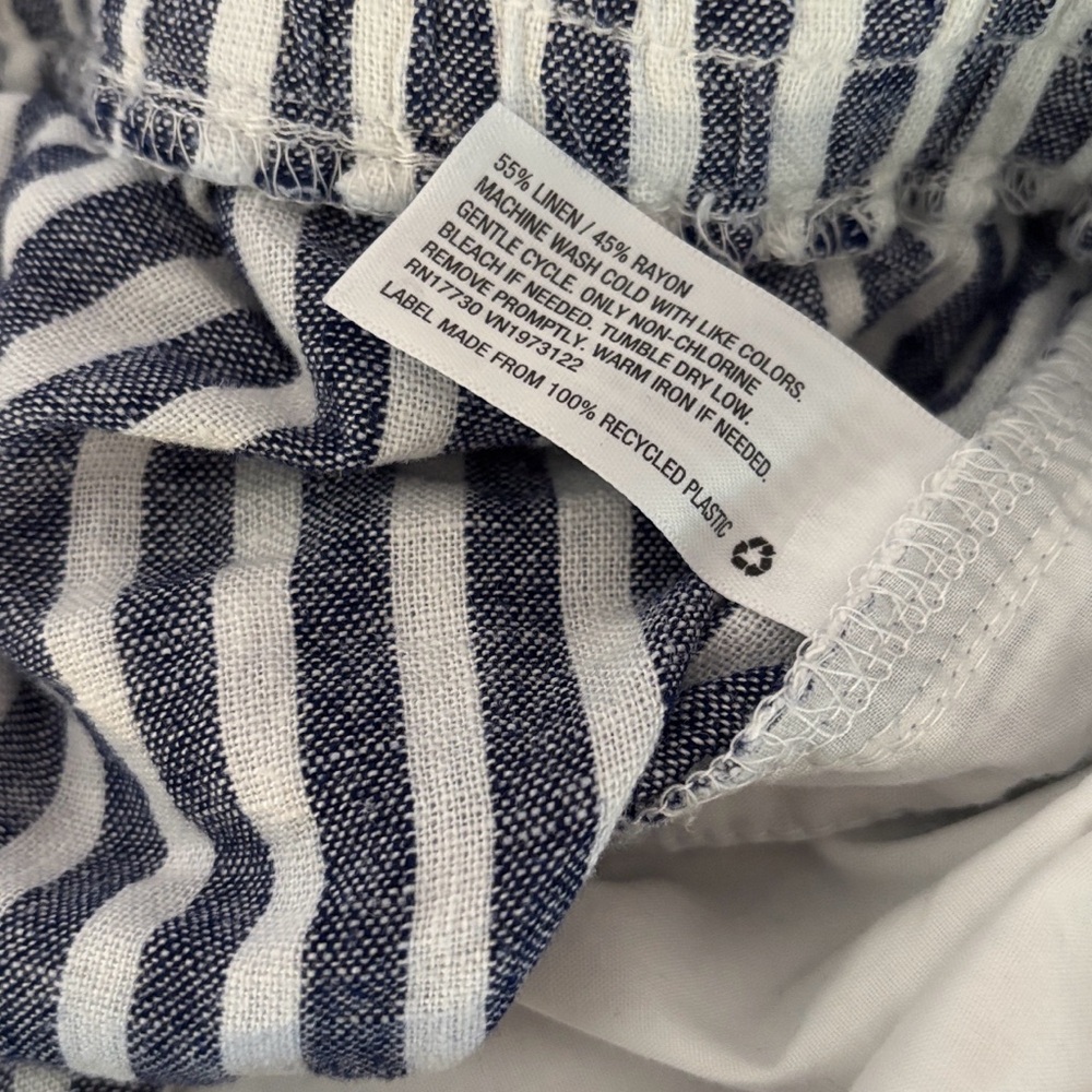 stripe shorts size medium - Picture 5 of 5